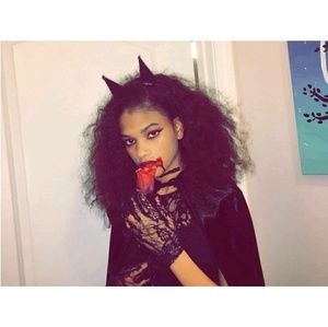 Meet your Posher, Aline